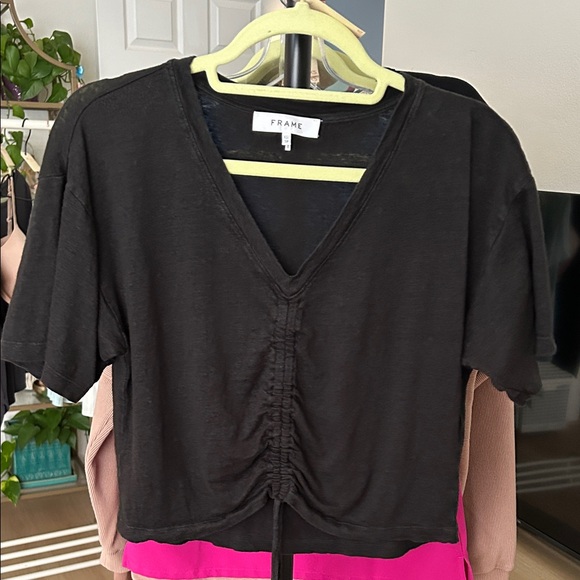 FRAME Tops - Frame Black Top. Size XS.
